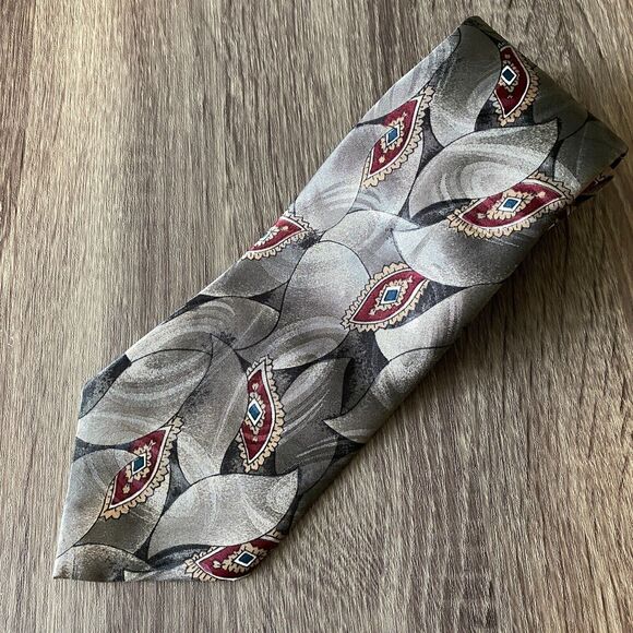 John Weitz Men's Gray Burgundy Geometric Satin NeckTie 56" x 3.75" Made In USA - Picture 1 of 5